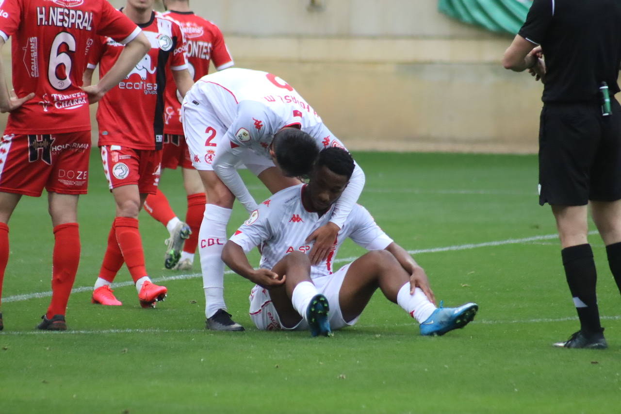 Leoneses y charros se enfrentaron en el Reino de León en una nueva jornada de Segunda División B.