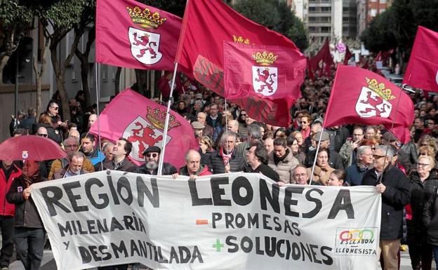 Imagen de la manifestación por el futuro de León en la capital. 