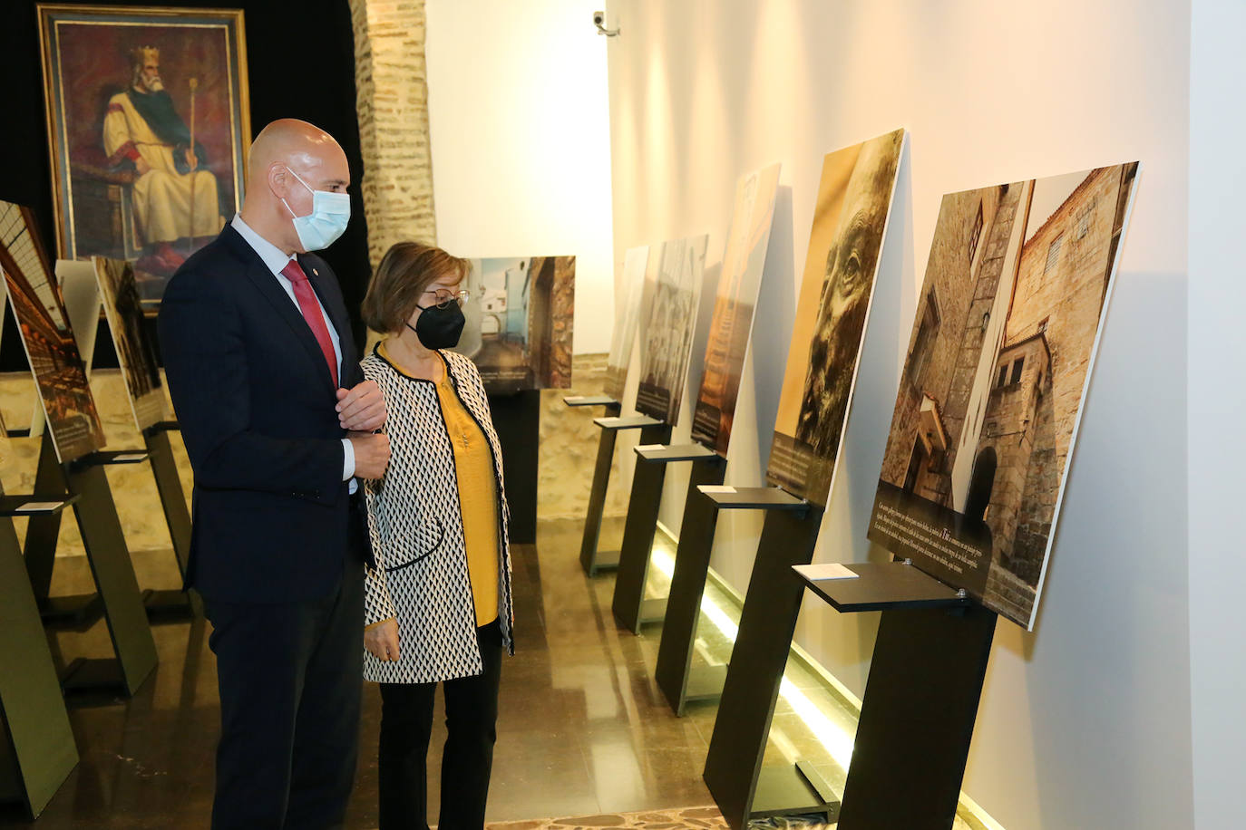 Exposición 'Descubre Sefarad' en el Palacio del Conde Luna.