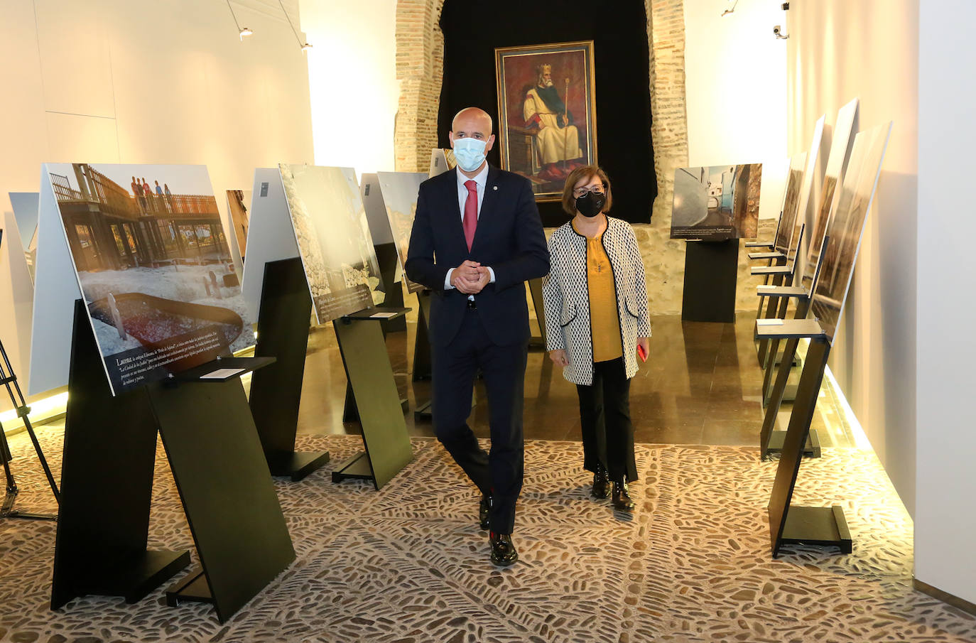 Exposición 'Descubre Sefarad' en el Palacio del Conde Luna.