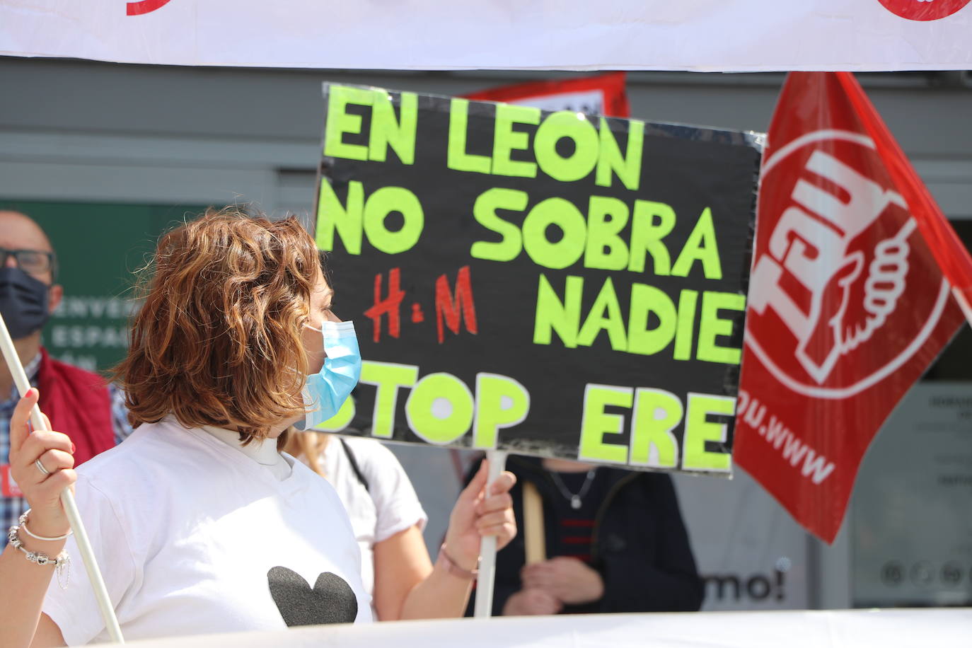 Las trabajadoras reclaman que no se precarice su empleo y se mantegan todos los puestos.