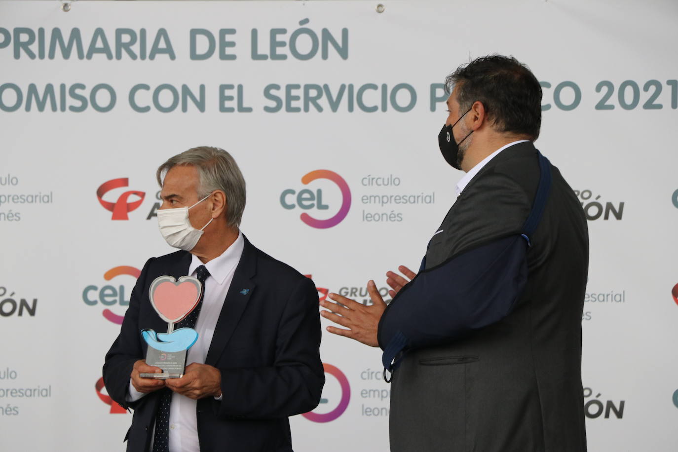 El Círculo Empresarial Leonés celebra un acto multitudinario en el que se respetaron las distancias y el uso de mascarillas.