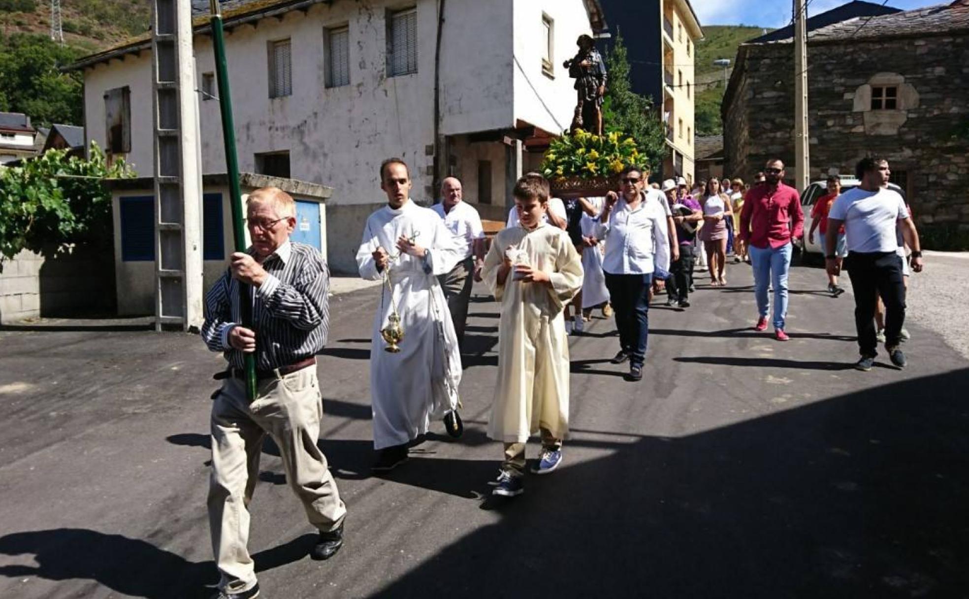 Procesión de San Roque, patrón de Palacios del Sil.