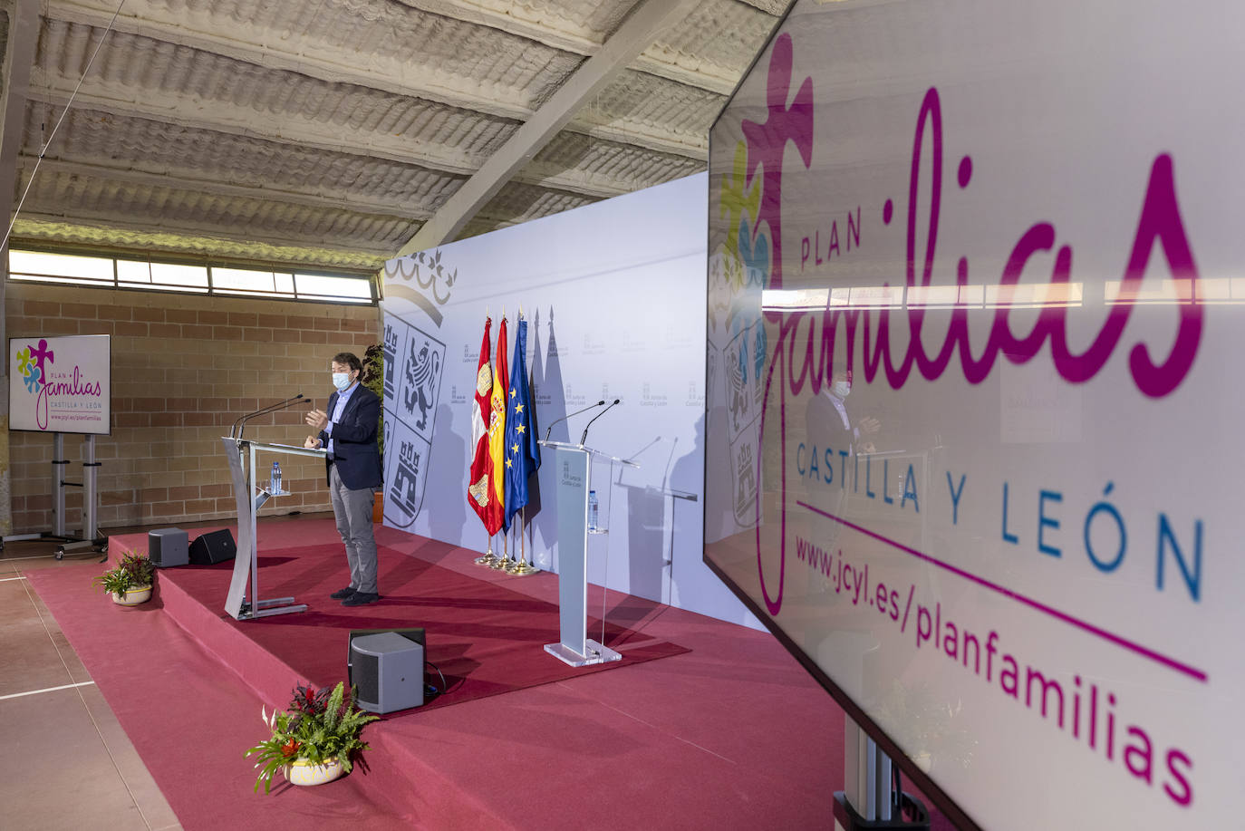 Fotos: Presentación del Plan Familias de Castilla y León