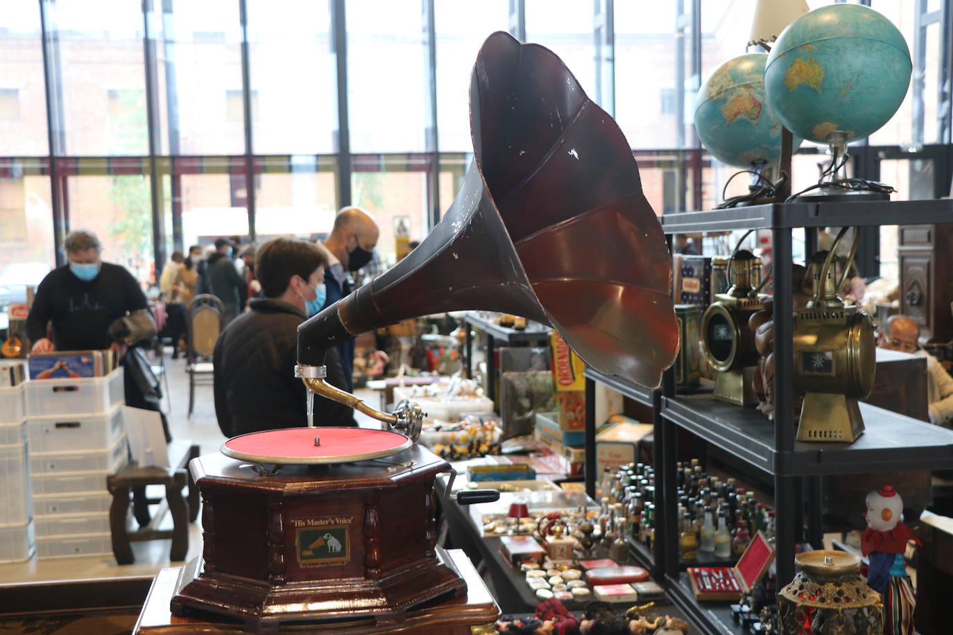 Fotos: Tercera Feria de Desembalaje de Antigüedades