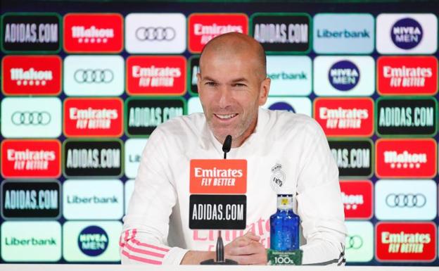 Zinedine Zidane, en rueda de prensa. 