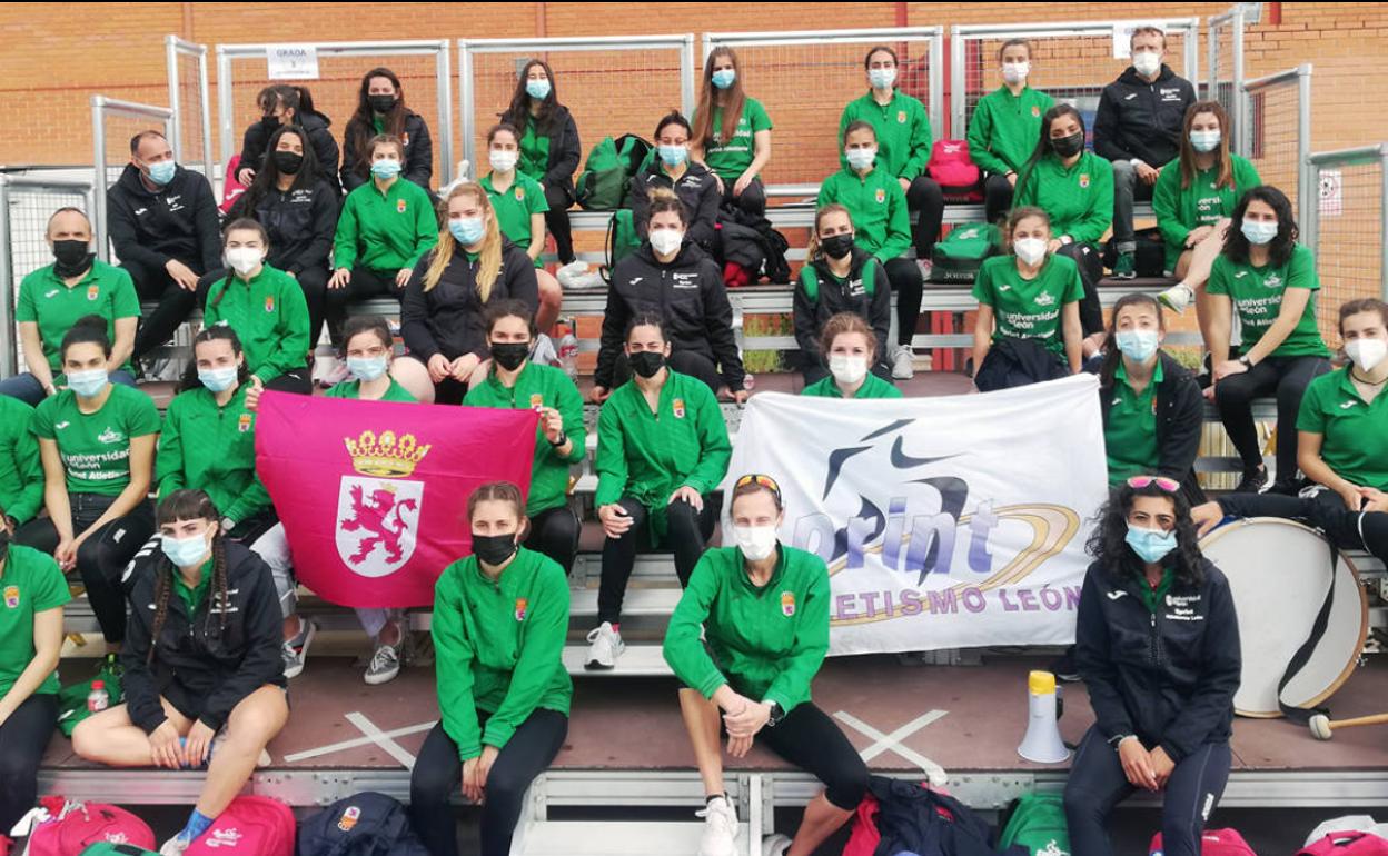 Integrantes del Sprint en la segunda jornada de la Liga de División de Honor.