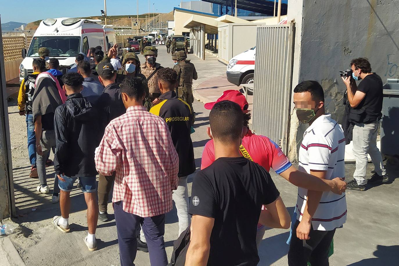 Tercer día de crisis migratoria en la frontera entre Ceuta y Marruecos