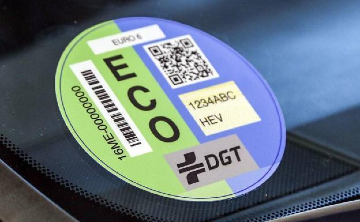 El 35,6% de los vehículos que circulan por Castilla y León no tiene el distintivo medioambiental de la DGT