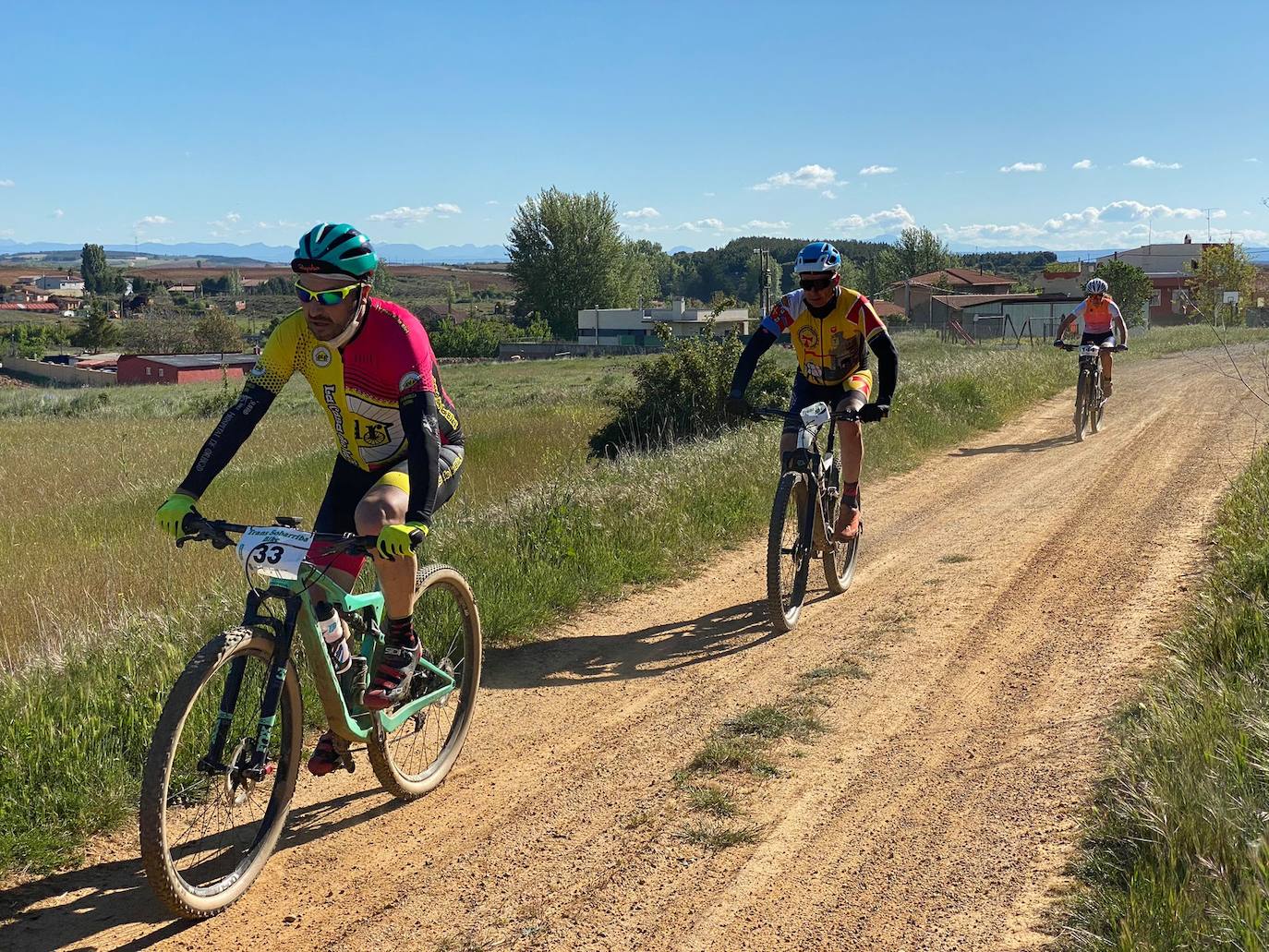 La Transonarriba ha convertido el municipio en el centro neurálgico del ciclismo de montaña en la provincia de León.