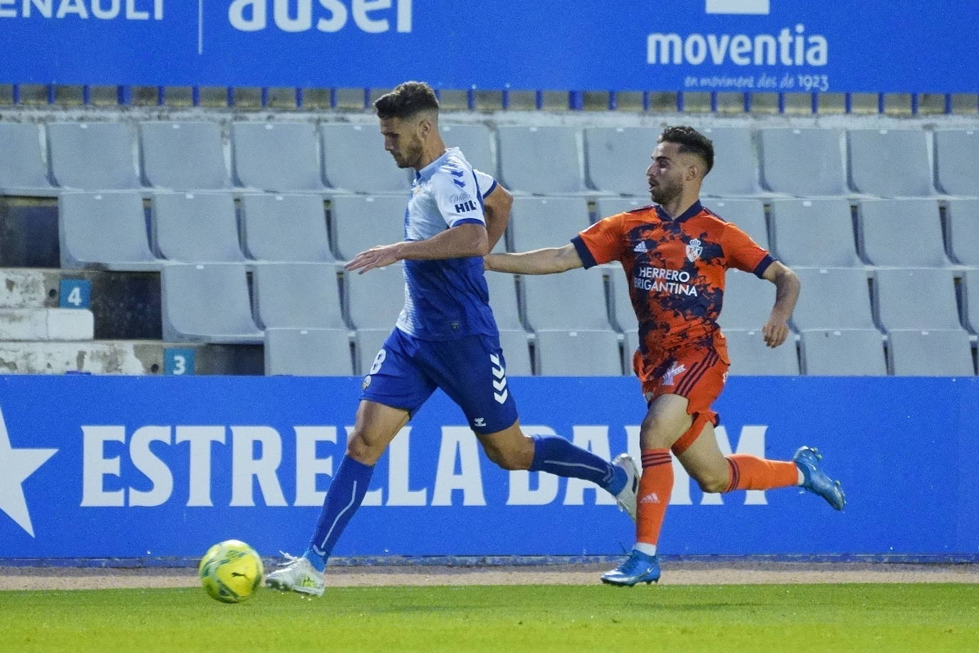 La SD Ponferradina visita la Nova Creu Alta para medirse al CE Sabadell en el último partido a domicilio del curso.