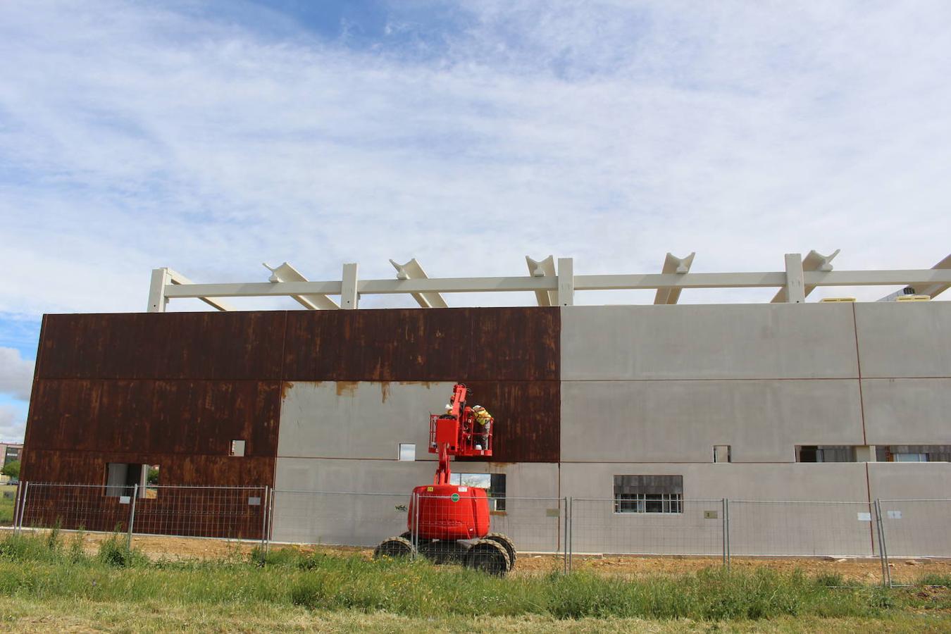 El hangar dedicado a la investigación estará listo a finales de verano en el campus de Vegazana 