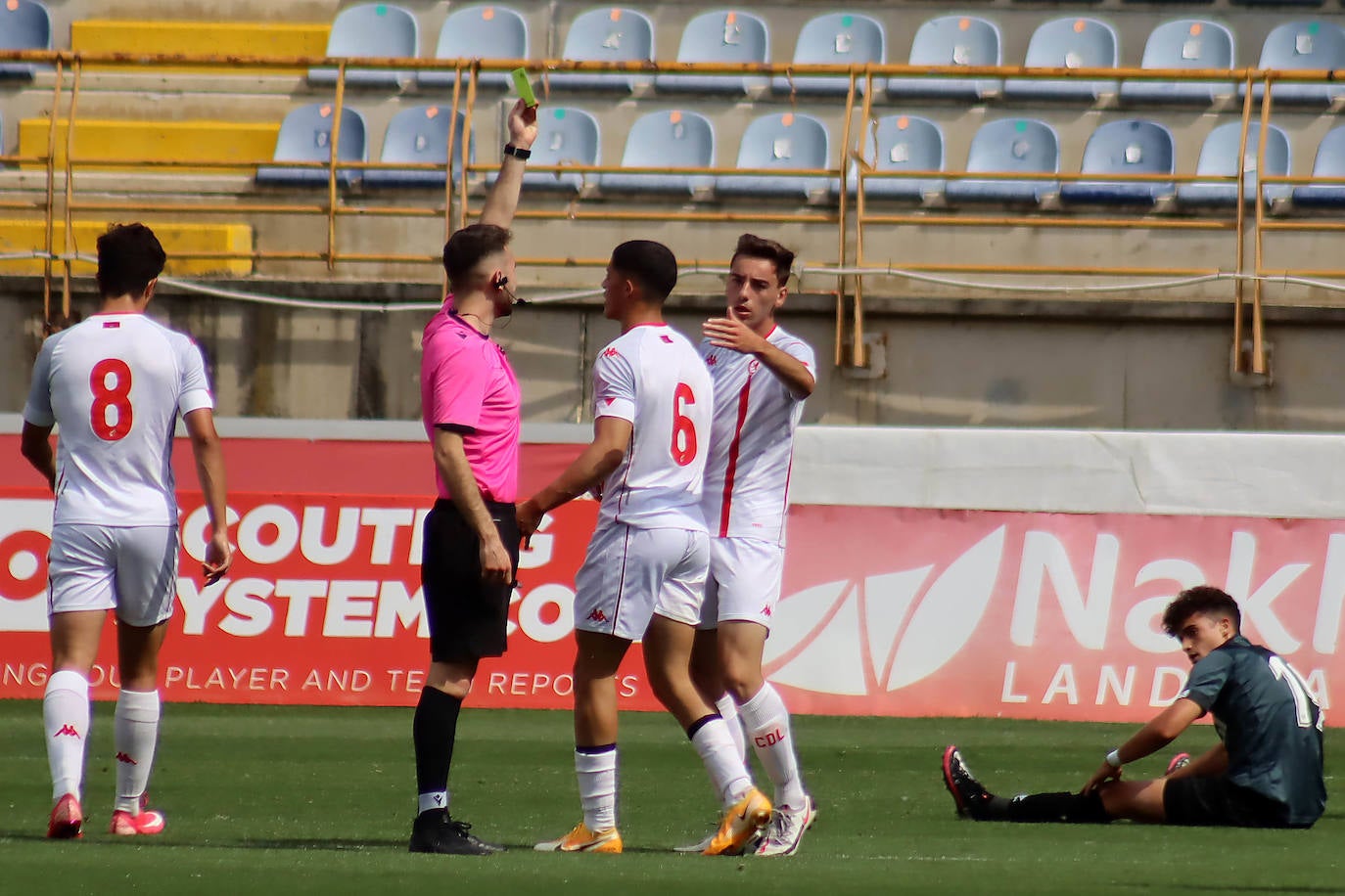 El conjunto dirigido por Adrián Cantabrana no puede con el Rayo Vallecano y pone el broche a una histórica temporada con derrota.