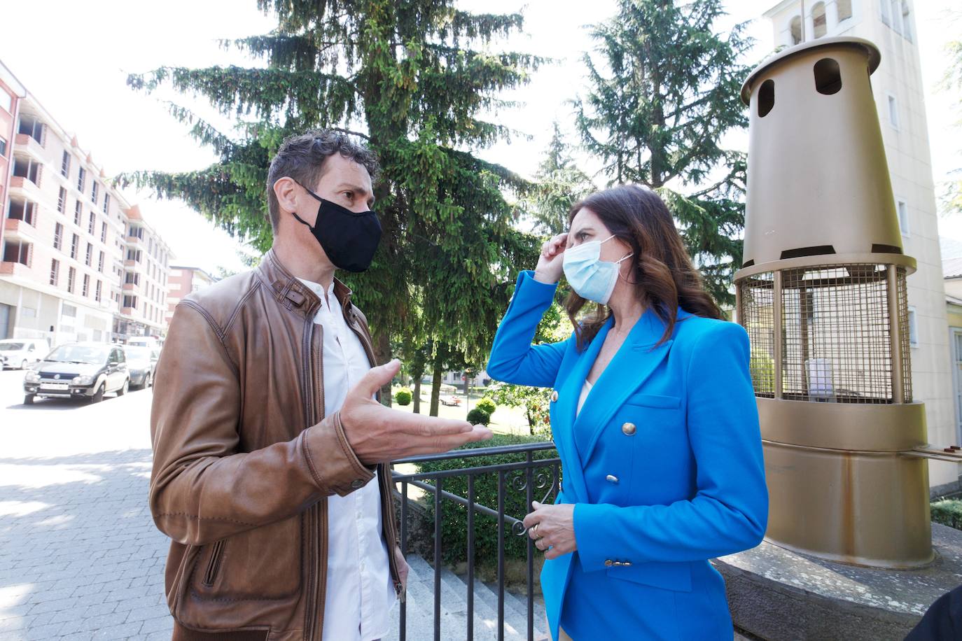 Fotos: Visita de la consejera de Empleo e Industria a Villablino