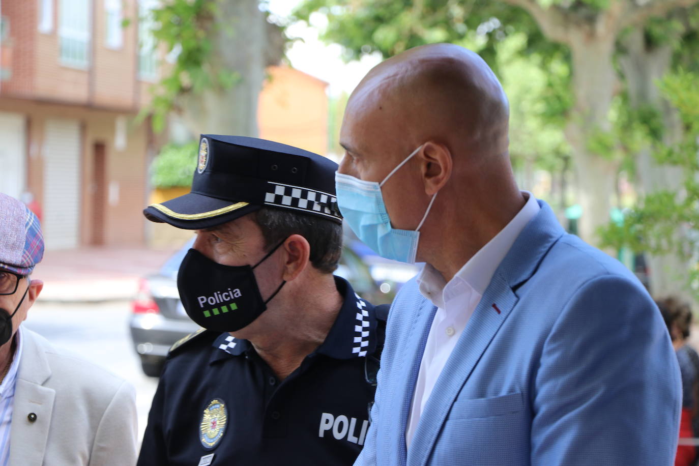 El puesto de información al peregrino de Puentecastro recupera su actividad con el objetivo de recuperar sus cifras de antes de la pandemia.