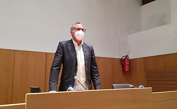 El concejal de Tráfico, durante su comparecencia.