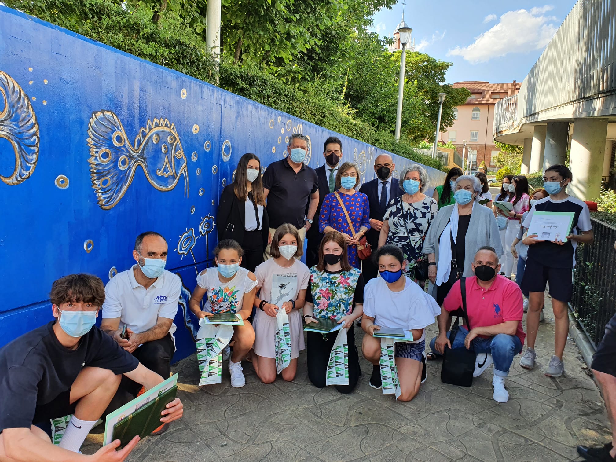 Inauguración del mural artístico de los Peces en homenaje a Miguel Escanciano.