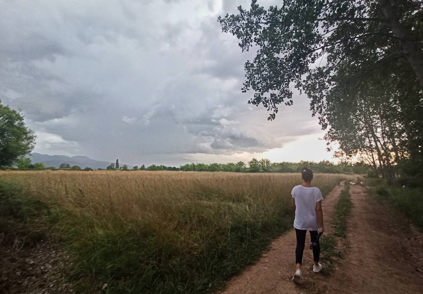 Fotos: Nubes tormentosas en el Bierzo