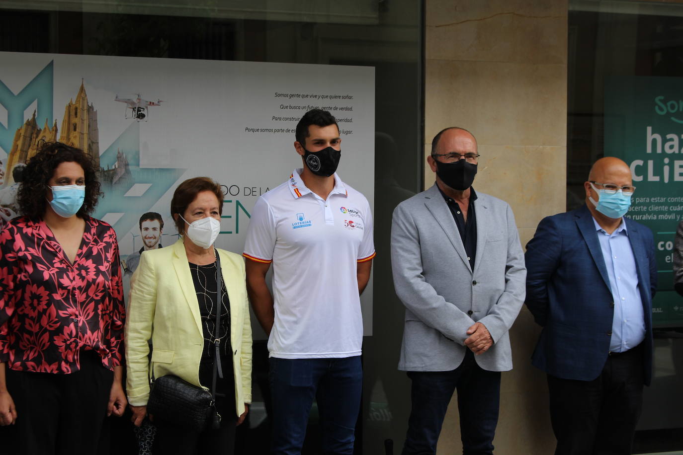 La sede de Caja Rural en León ha sido el espacio elegido para la presentación del Campeonato de España de Aguas Bravas que se celebrará en Sabero.