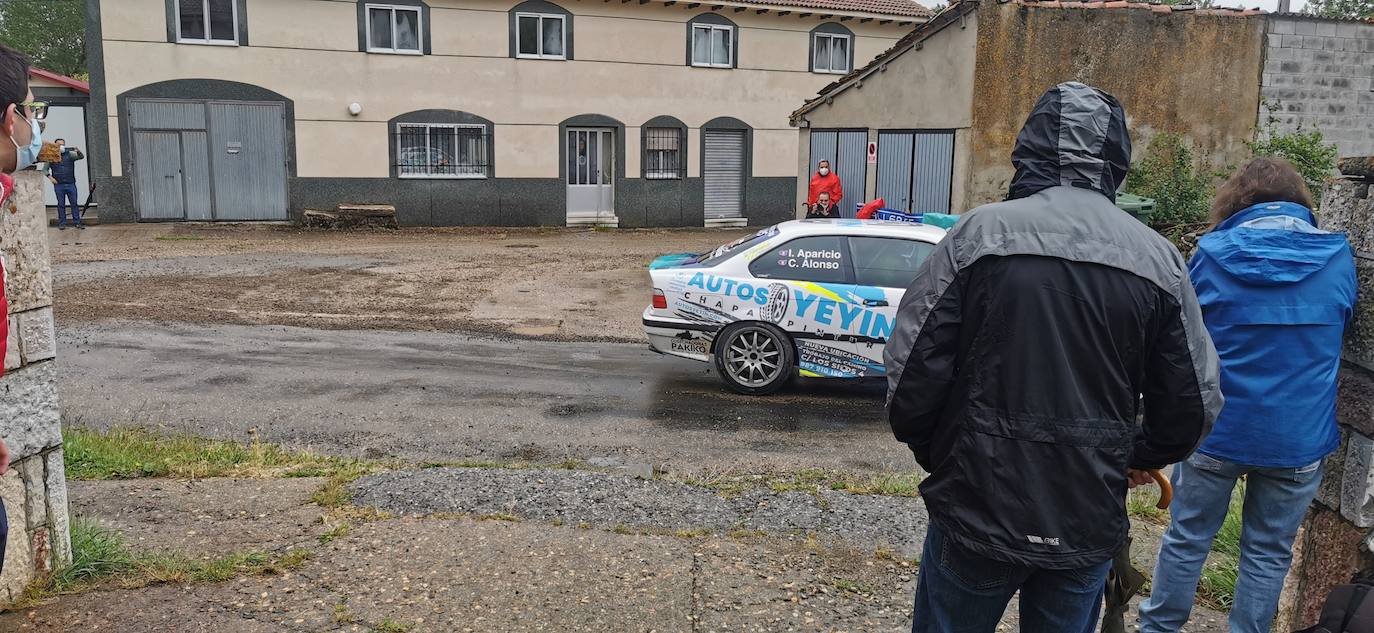 Las carreteras y curvas de la montaña central leonesa se convierten este sábado en el circuito del XXIII Rallye de León con etapas que recorren desde los tramos de la mina en la zona de Gordón hasta los valles de Arbás y Omaña