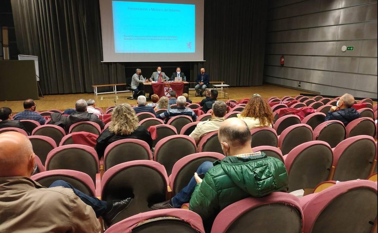 Auditorio donde se ha desarrollado el informe.