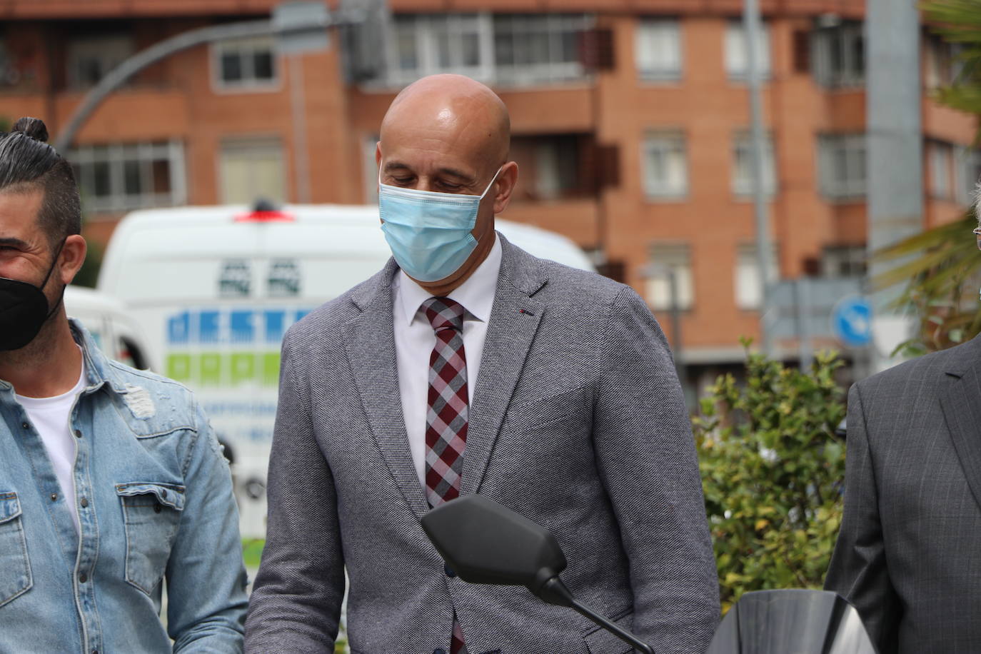 Presentación de Silence León