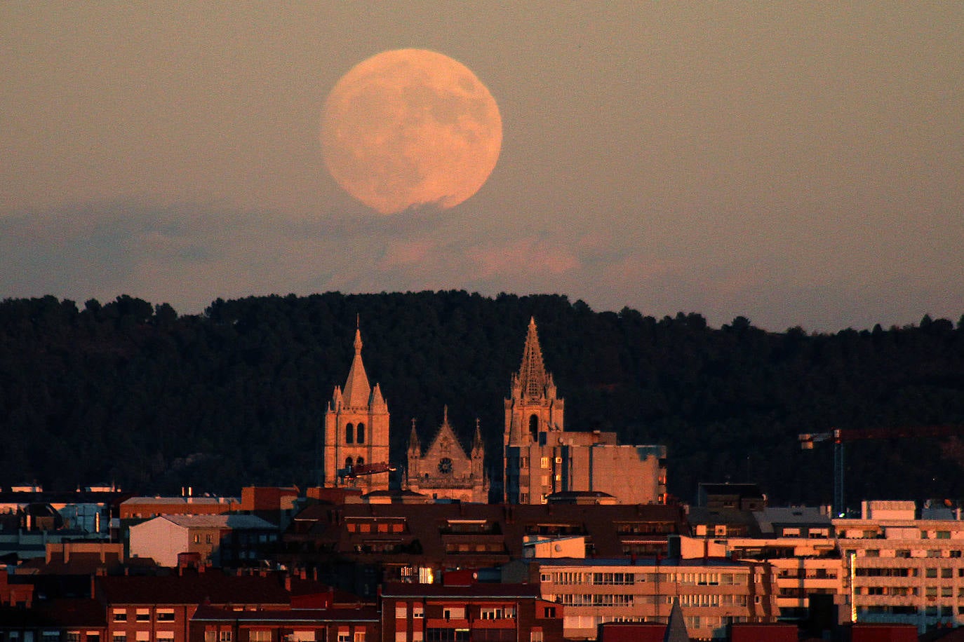 Fotos: Algunas de las superlunas que se han disfrutado en León