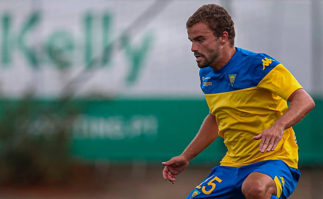 Pedro Empis, en un partido con el Estoril.