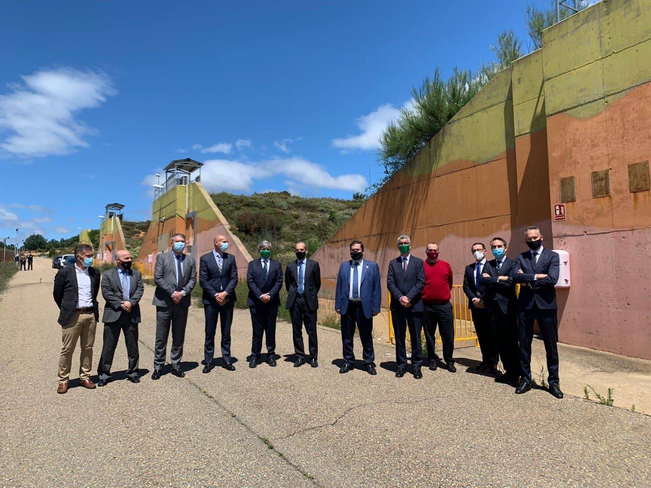 El alcalde José Antonio Diez, el Teniente General Salom Piqueres y el rector, Juan Francisco García Marín, han mantenido este miércoles un encuentro de trabajo