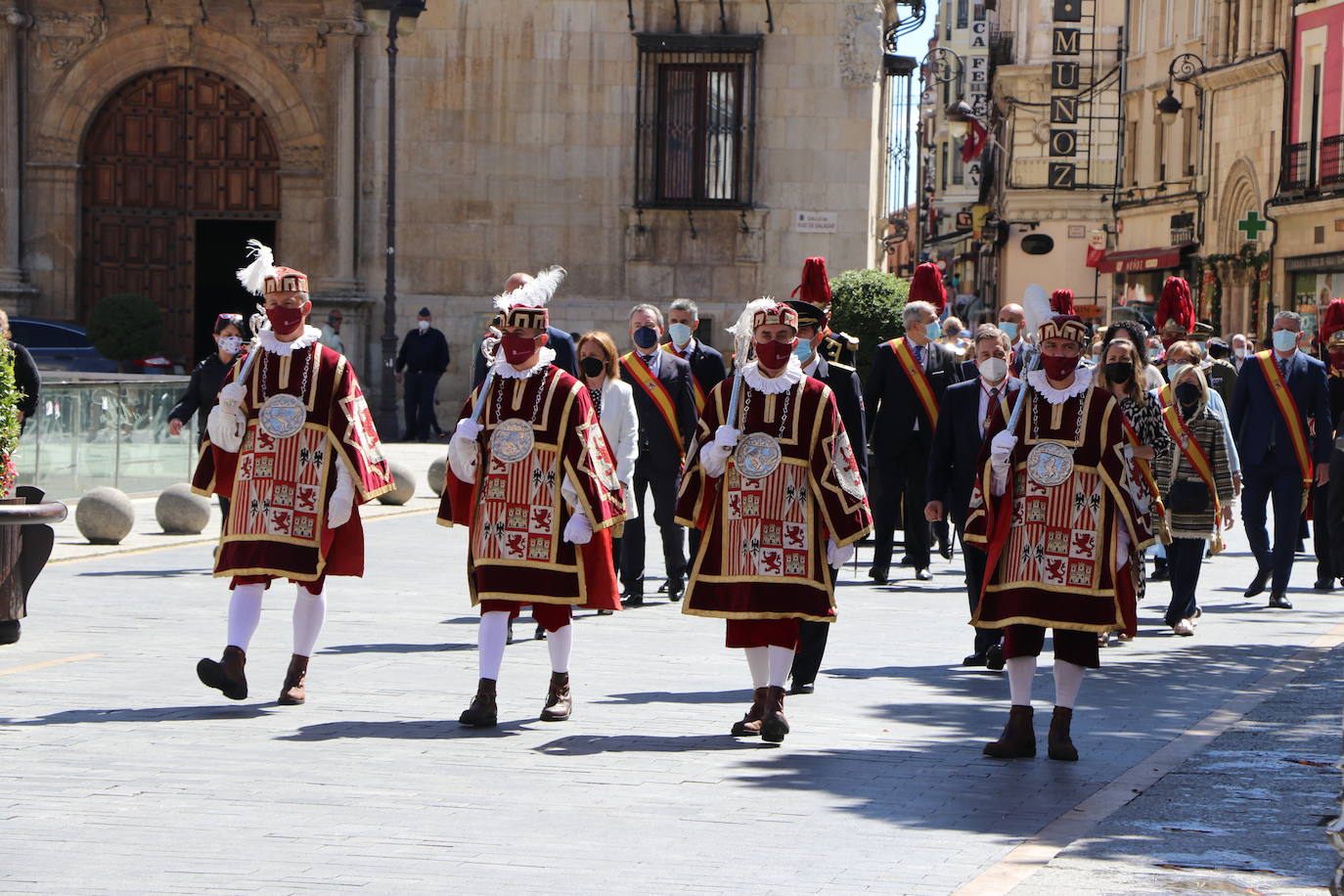 Fotos: León celebra las fiestas de San Juan