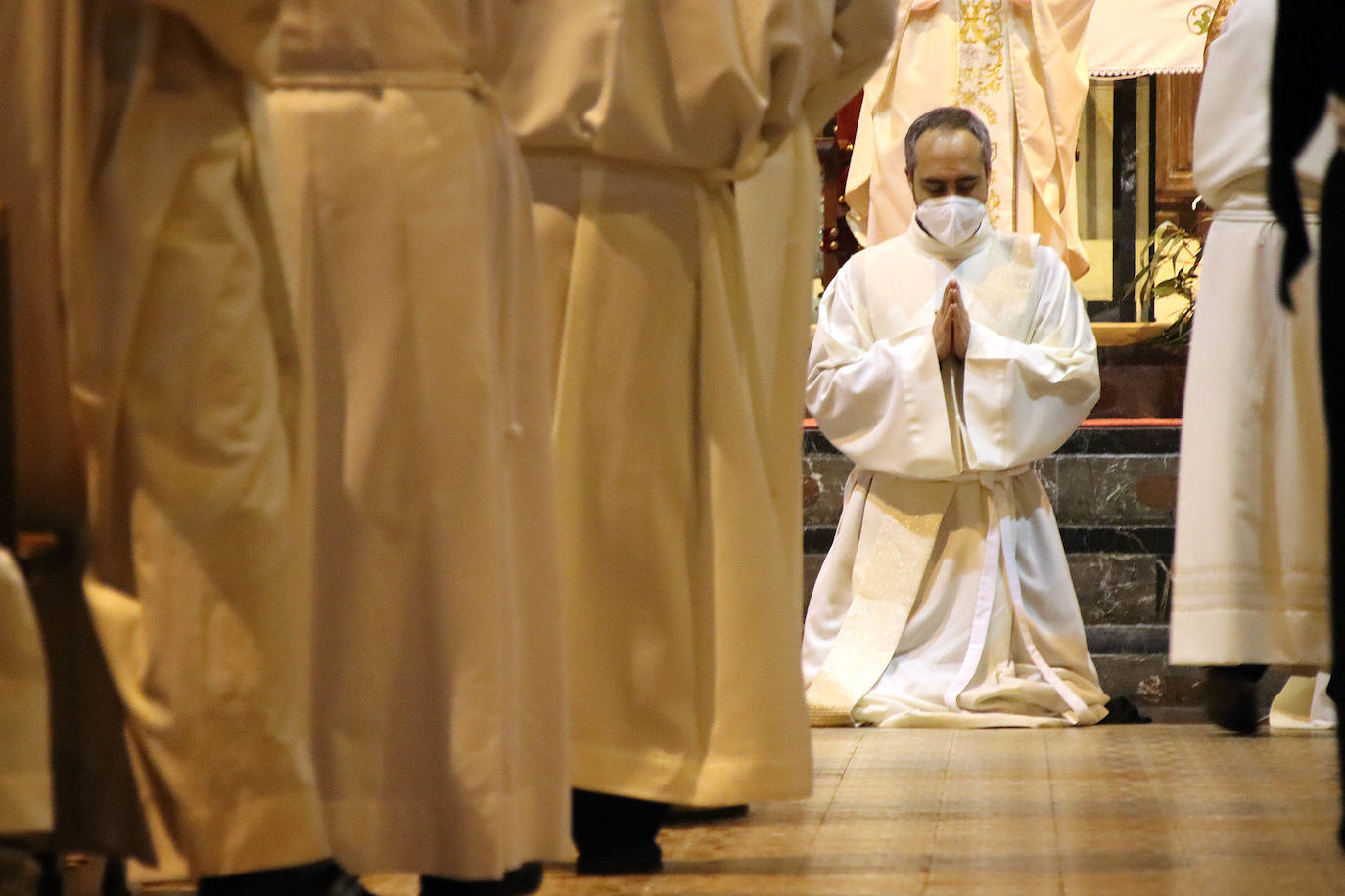 Fotos: Danielle, Adrián y Thierry Rabenkogo, ordenados nuevos sacerdotes