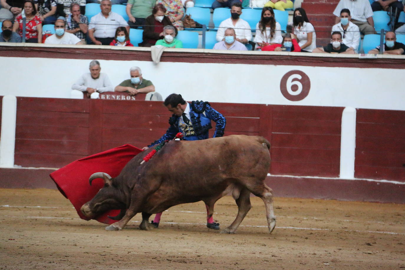 Fotos: Las mejores imágenes del Fandi en la plaza de torros de León