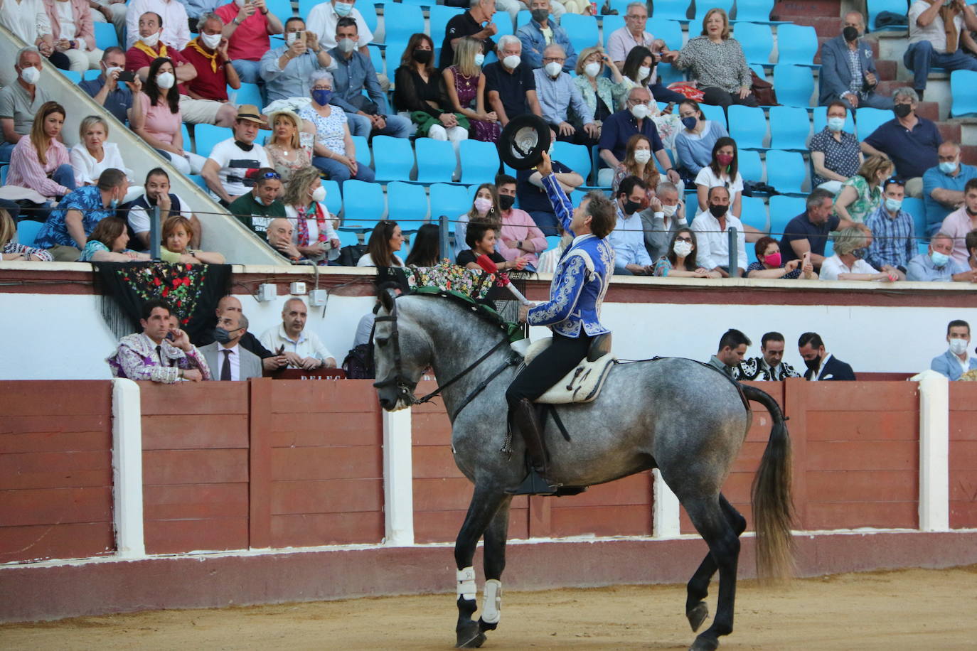 Fotos: Las mejores imágenes de Plablo Hermoso de Mendoza en la plaza de toros de León