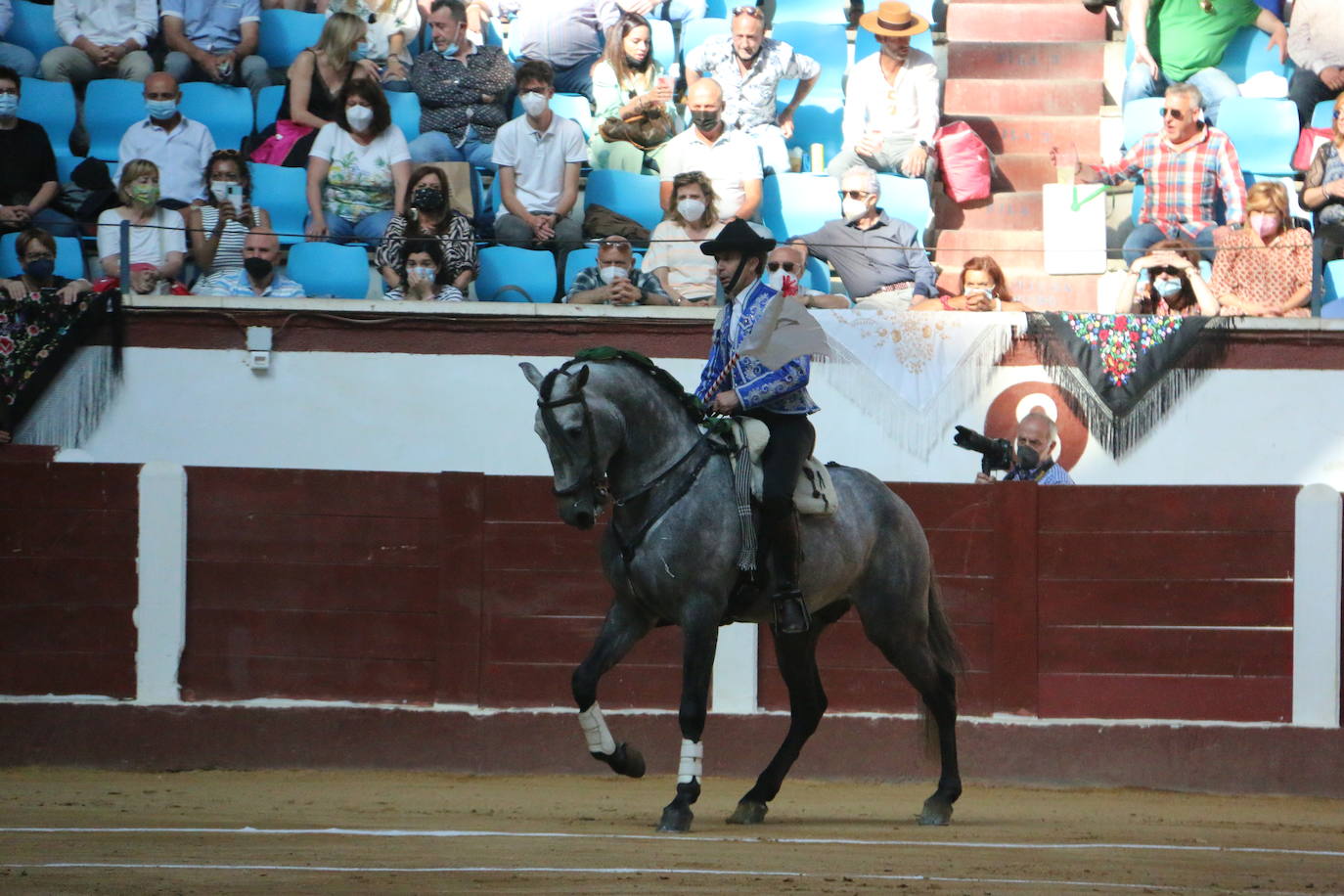 Fotos: Las mejores imágenes de Plablo Hermoso de Mendoza en la plaza de toros de León