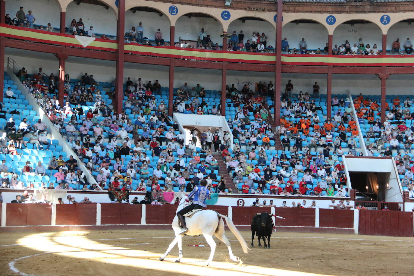 Fotos: Las mejores imágenes de Plablo Hermoso de Mendoza en la plaza de toros de León