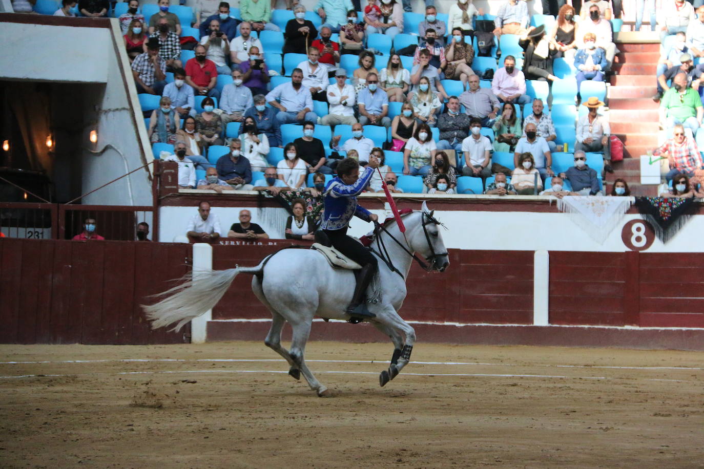 Fotos: Las mejores imágenes de Plablo Hermoso de Mendoza en la plaza de toros de León