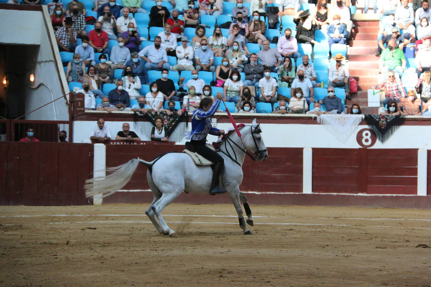 Fotos: Las mejores imágenes de Plablo Hermoso de Mendoza en la plaza de toros de León