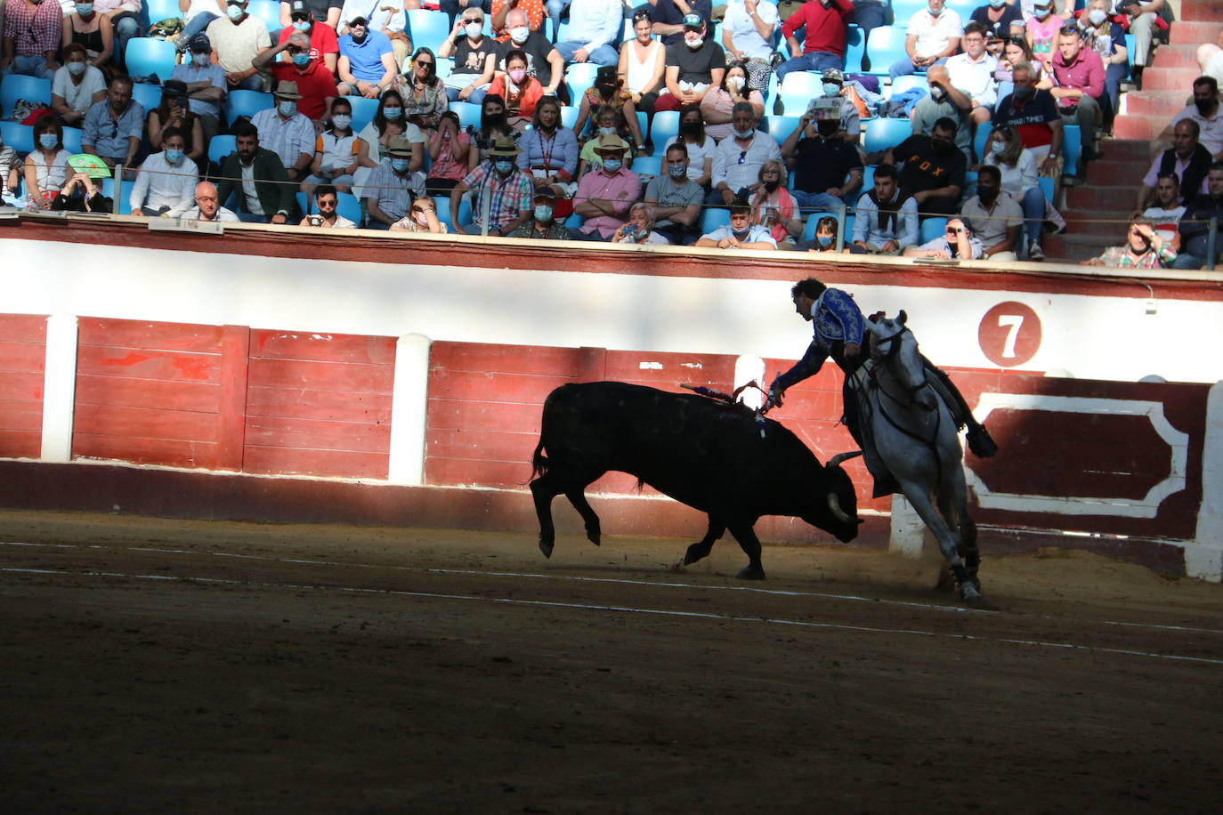 Fotos: Las mejores imágenes de Plablo Hermoso de Mendoza en la plaza de toros de León