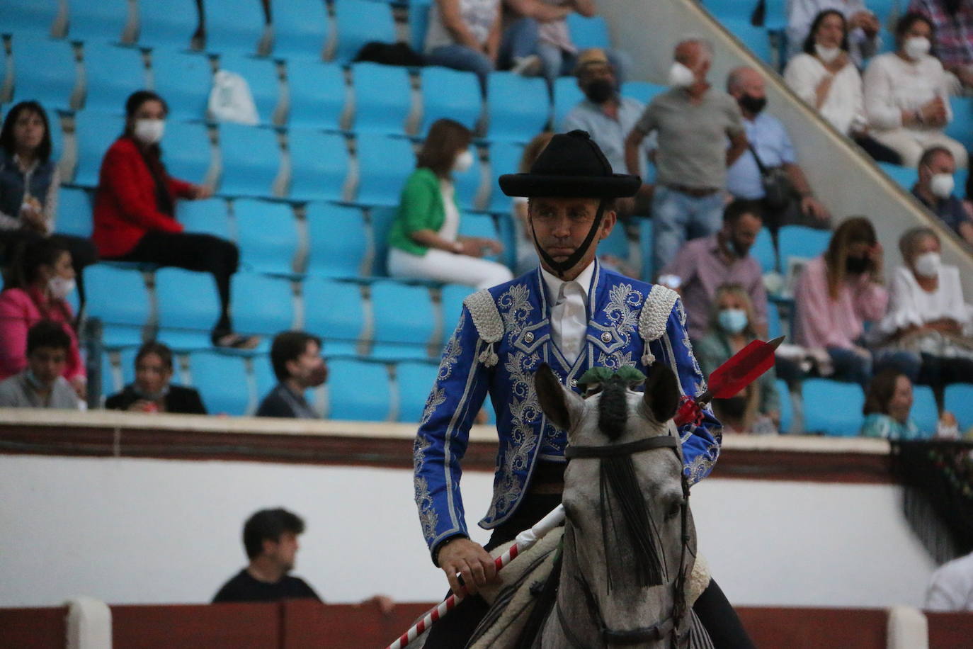 Fotos: Las mejores imágenes de Plablo Hermoso de Mendoza en la plaza de toros de León