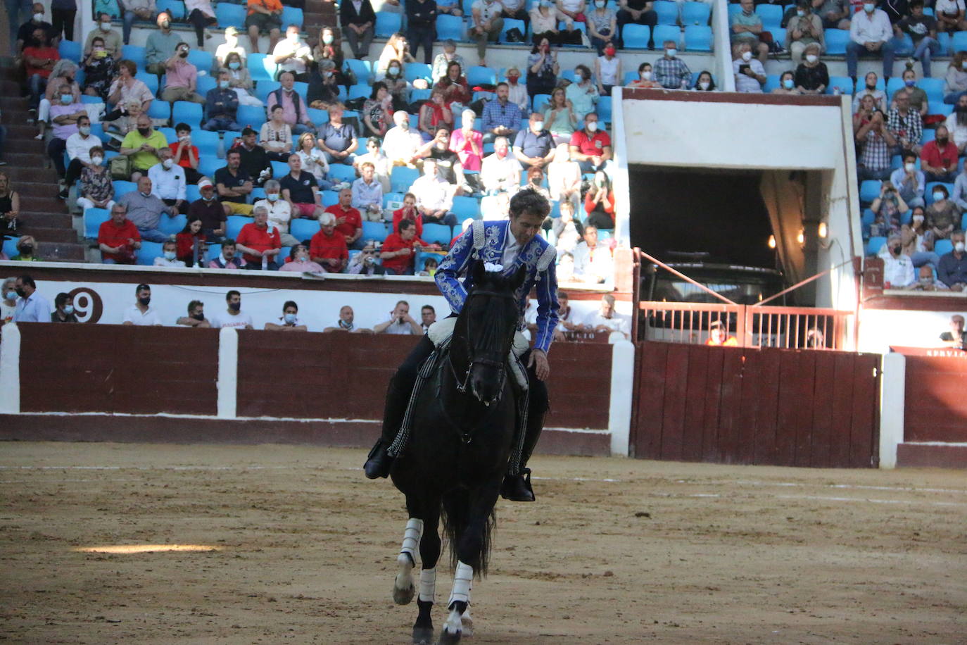 Fotos: Las mejores imágenes de Plablo Hermoso de Mendoza en la plaza de toros de León