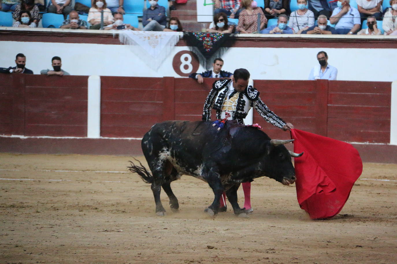 Fotos: Las mejores imágenes de Enrique Ponce en la plaza de toros de León