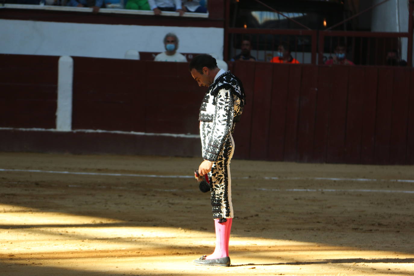 Fotos: Las mejores imágenes de Enrique Ponce en la plaza de toros de León