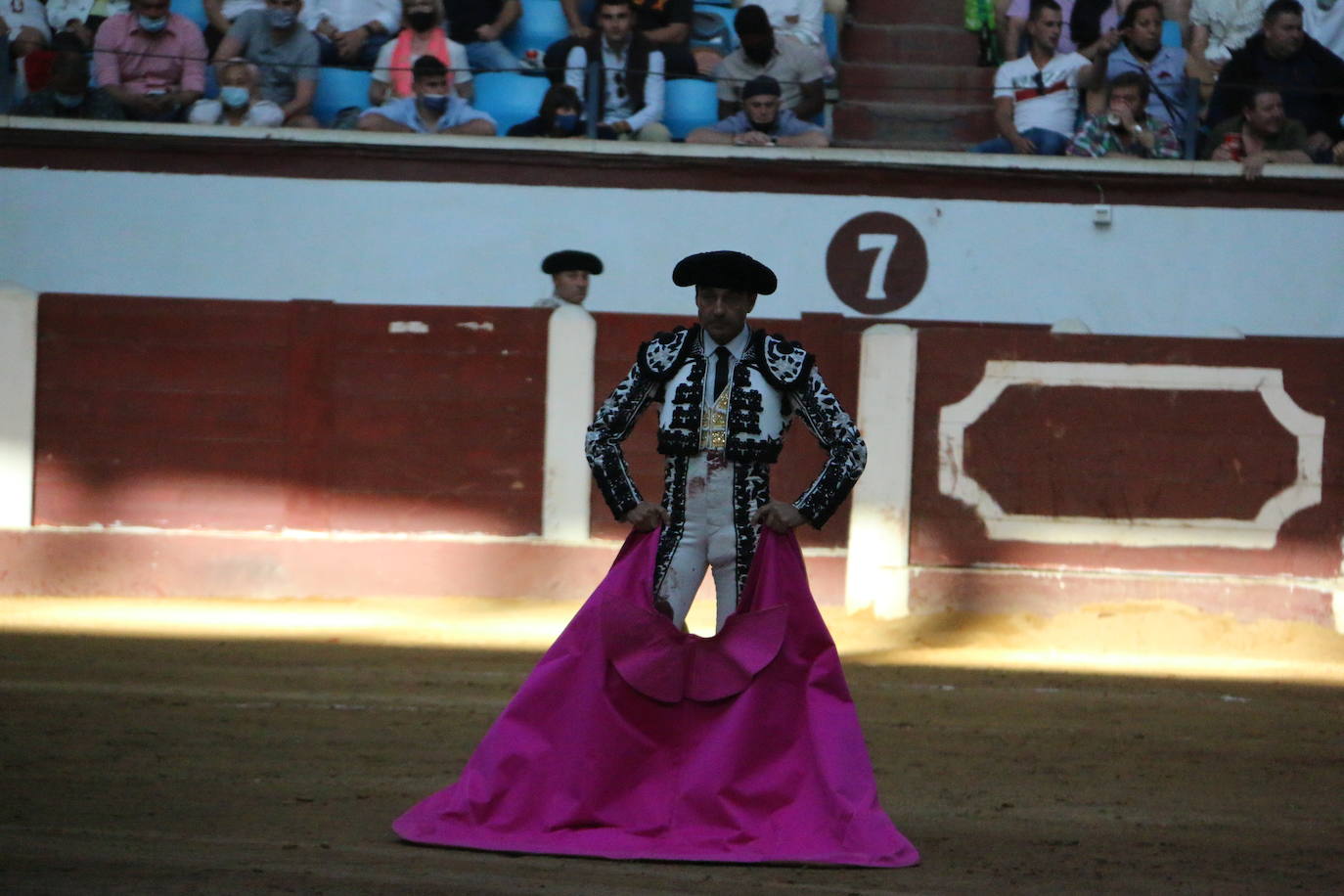 Fotos: Las mejores imágenes de Enrique Ponce en la plaza de toros de León