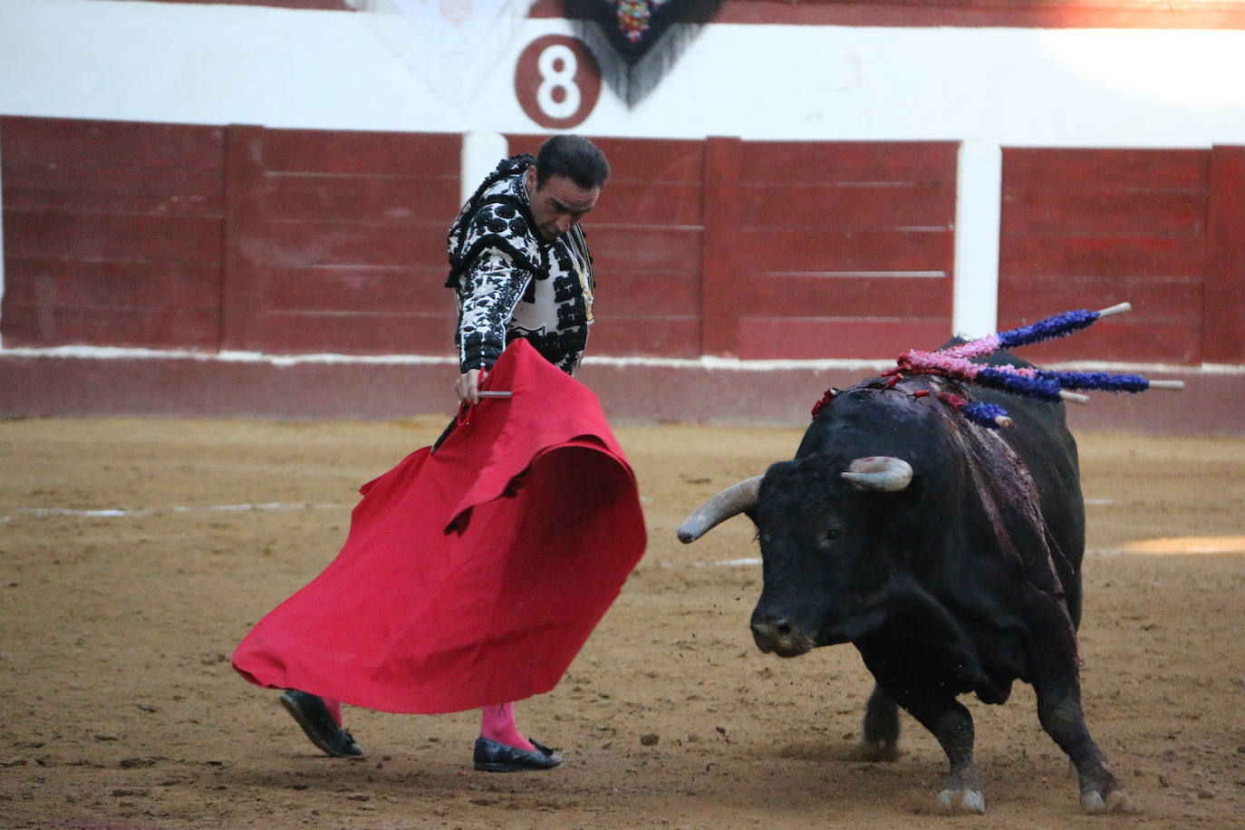 Fotos: Las mejores imágenes de Enrique Ponce en la plaza de toros de León