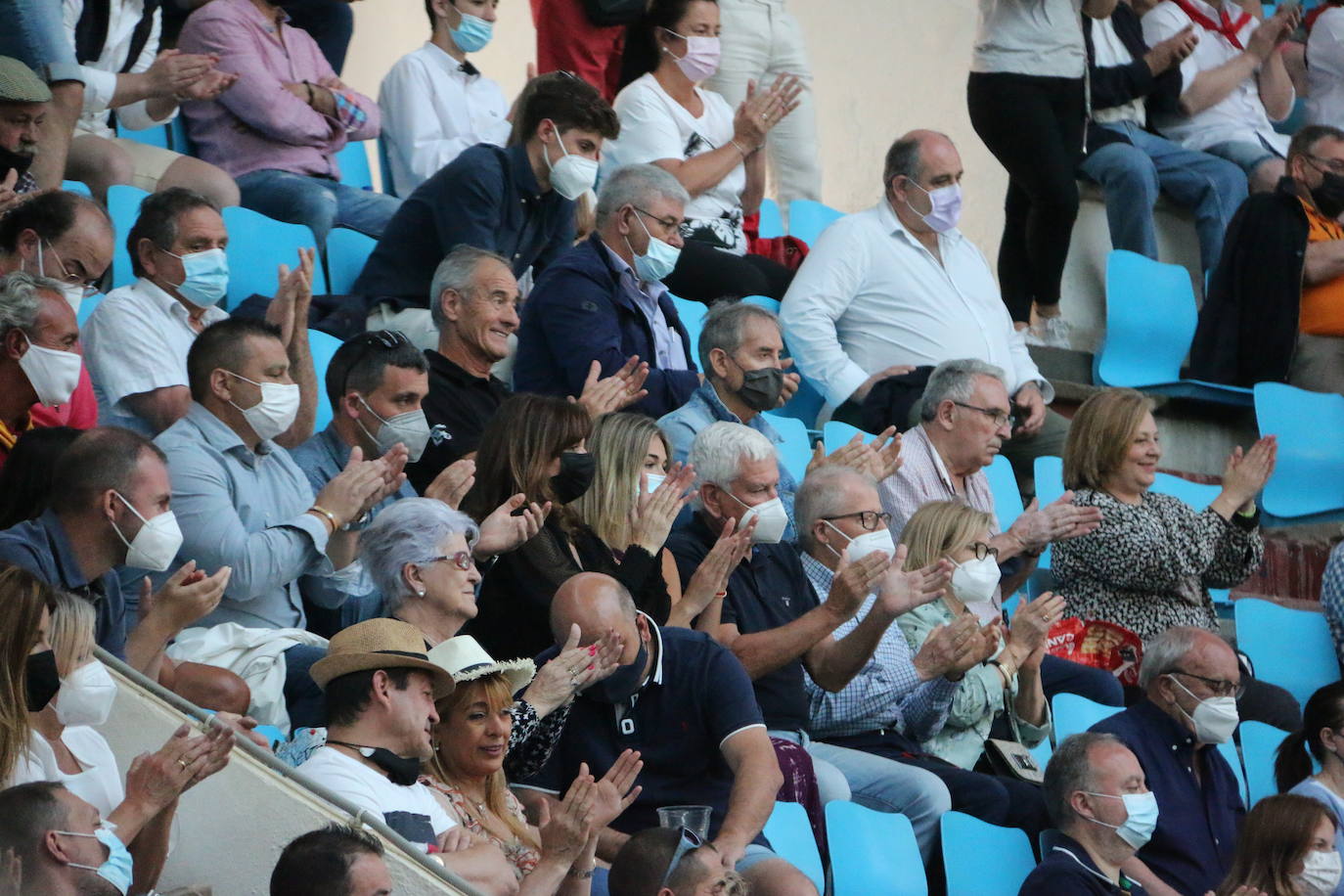 Fotos: Las mejores imágenes de Enrique Ponce en la plaza de toros de León