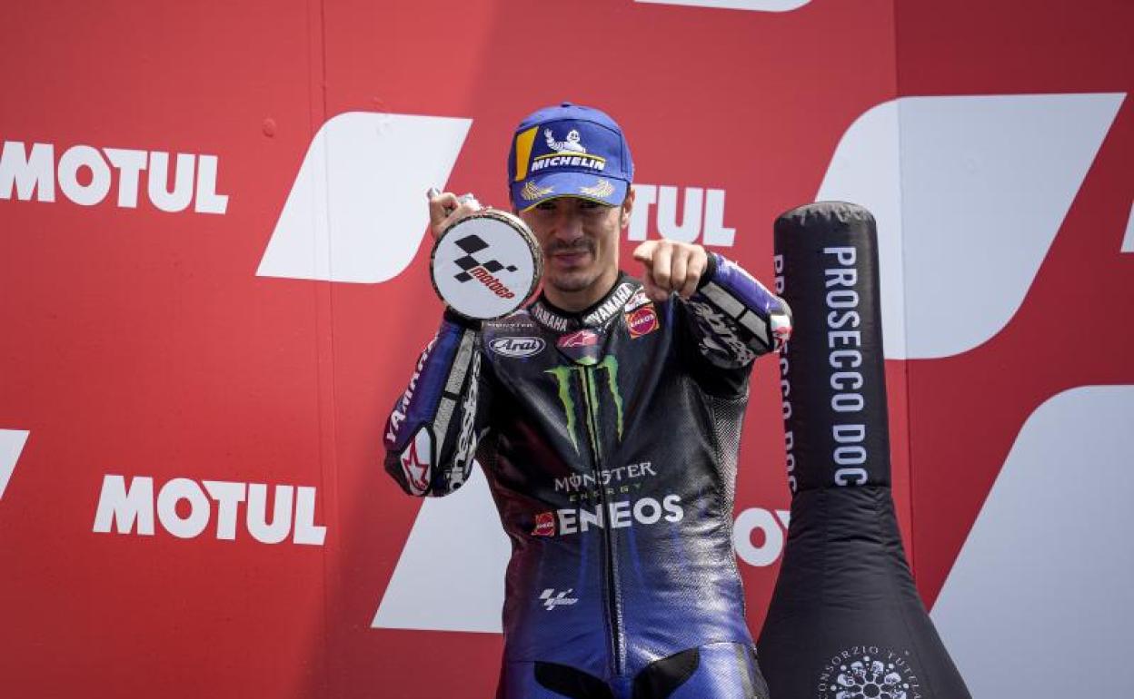 Maverick Viñales celebra el segundo puesto este domingo en Assen.