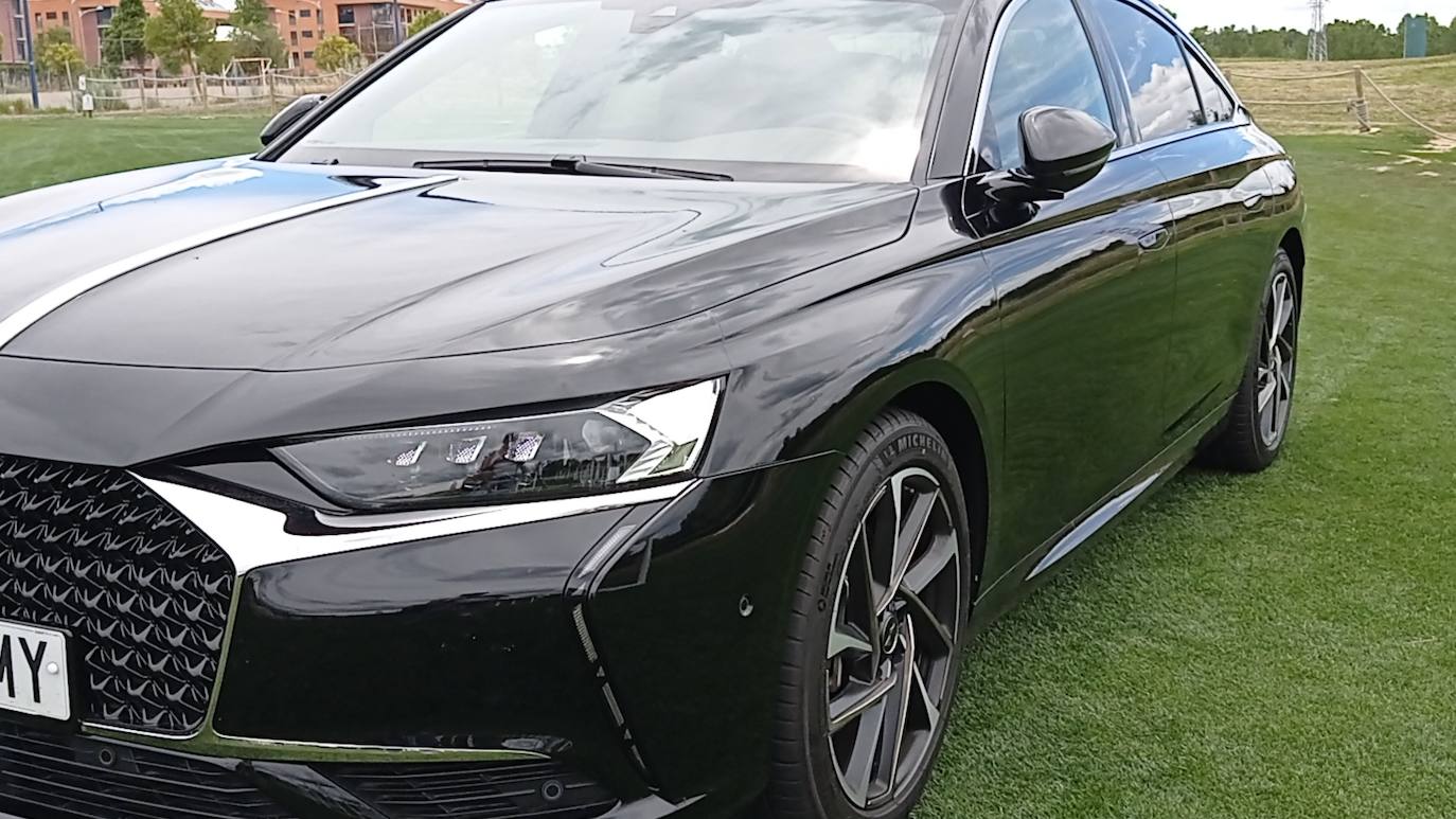 Fotos: DS9, la joya más elegante de Citroen, de la mano de Stellantis y Eslauto