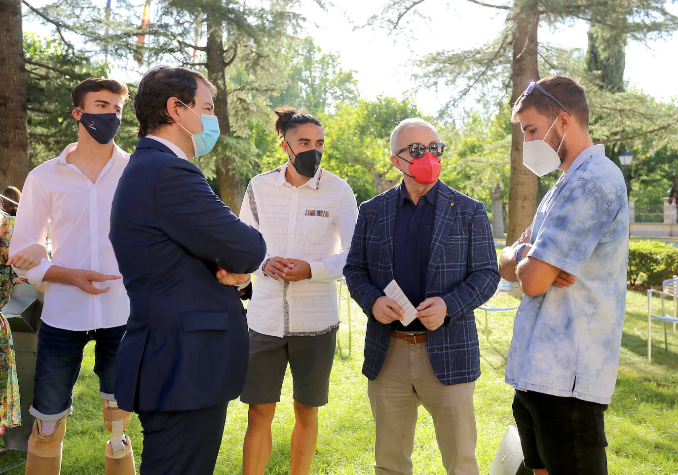 Los olímpicos de la comunidad fueron recibidos por Mañueco. 