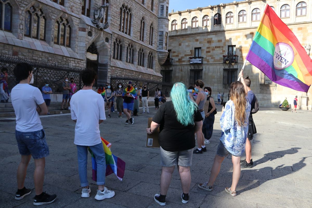 Fotos: León, contra la LGTBfobia