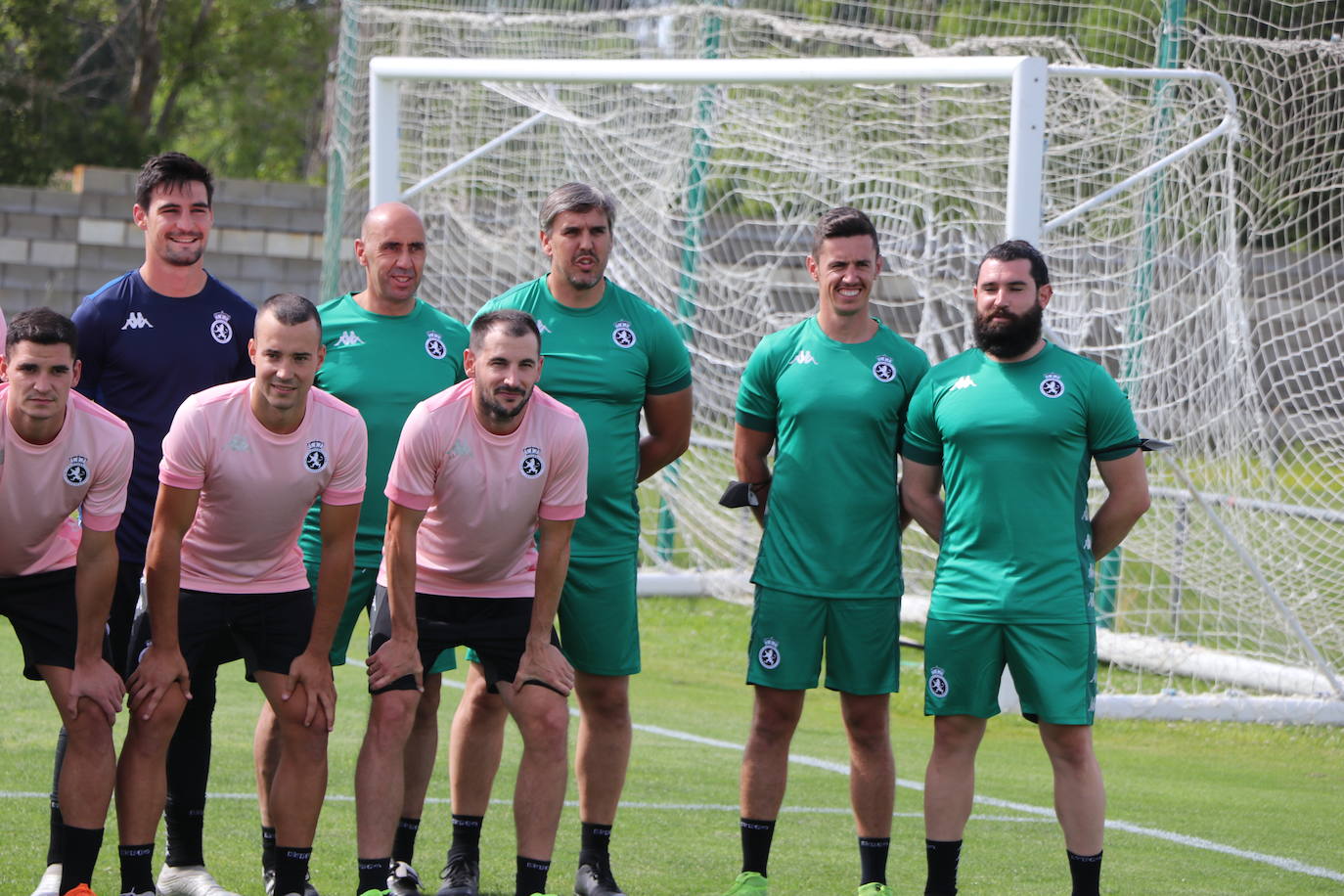 El conjunto leonés inicia los entrenamientos de una nueva campaña a la espera de completar su plantilla.
